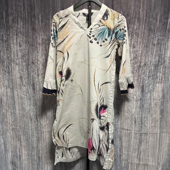 Tops - RL Pret Abstract Floral Tunic Blouse 3/4 Sleeve V-neck Light Weight Women Sz 10